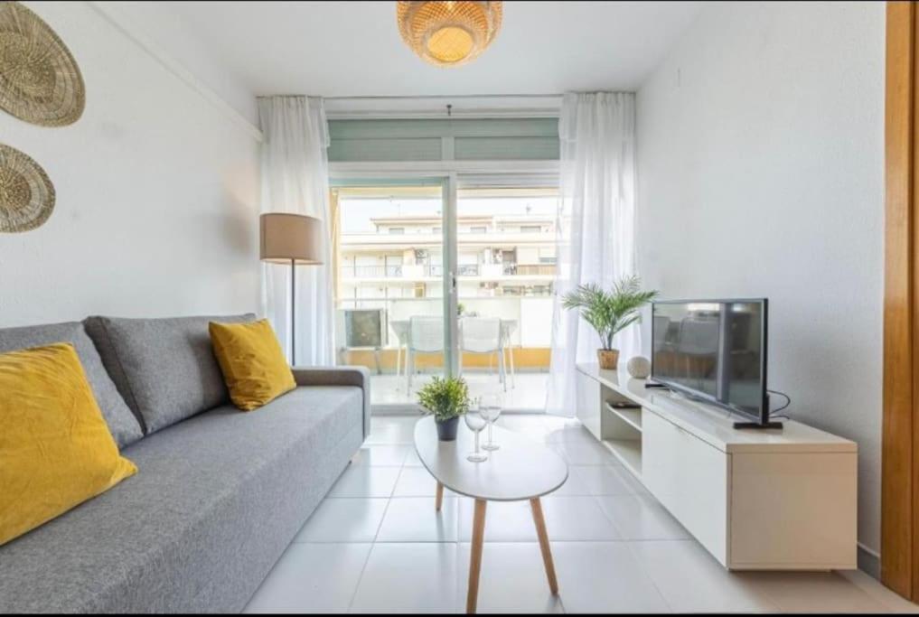 Aquario Rr18 Apartment ลาปีเนดา ภายนอก รูปภาพ
